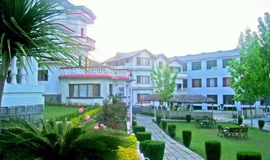 Sai Gardens Holiday Resort & Country Club